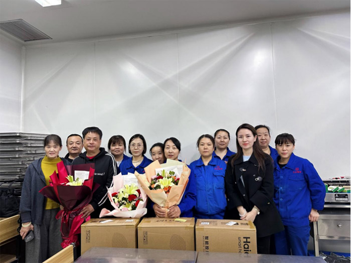 以溫情致歲月｜天山藥業(yè)舉辦員工生日會與退休歡送雙活動